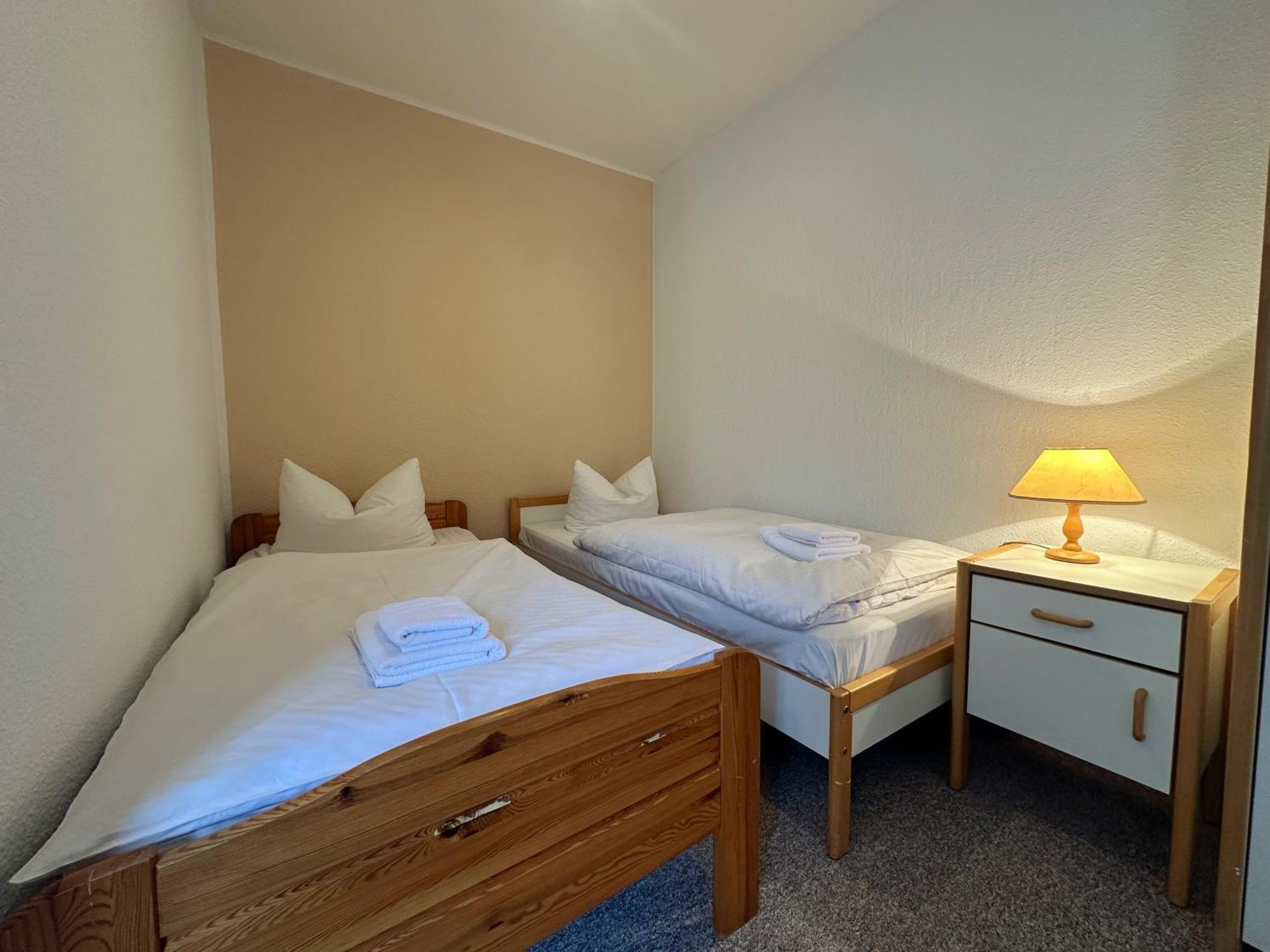 Hotel Am Laerchenberg I Fruehstueck, Wlan, Parkplatz Schirgiswalde-Kirschau Buitenkant foto
